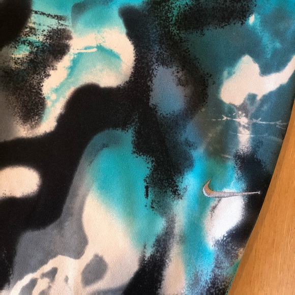 Nike Dri Fit Run Leggings, Size: Med - Picture 6 of 7